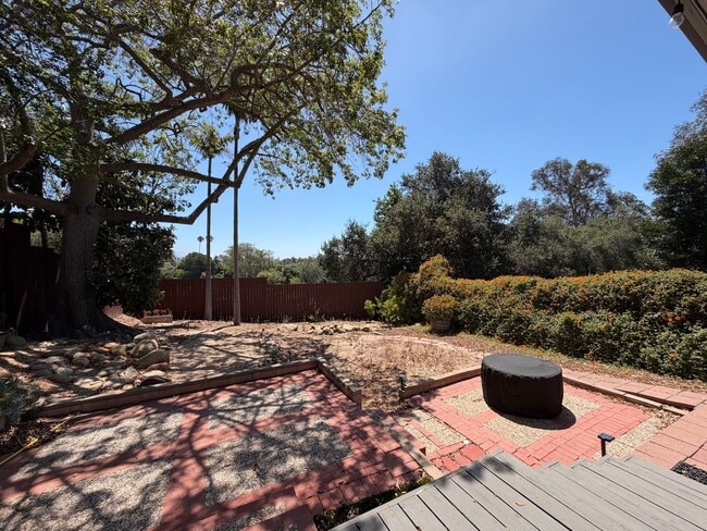 Building Photo - Mid Century Modern 2 bdrm 1 bath