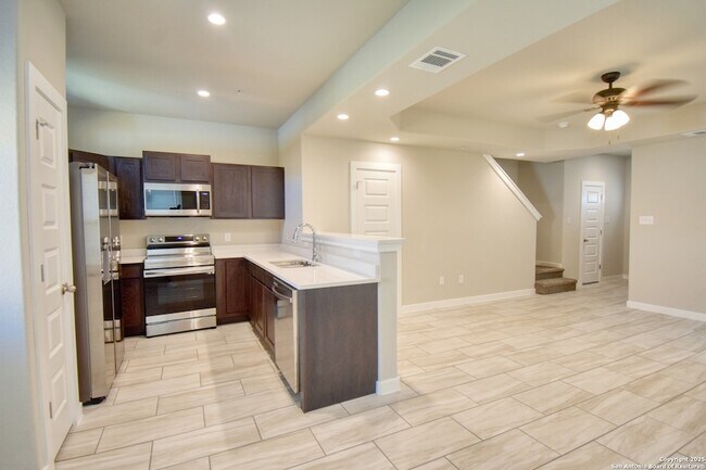 Building Photo - 8306 V. Verona