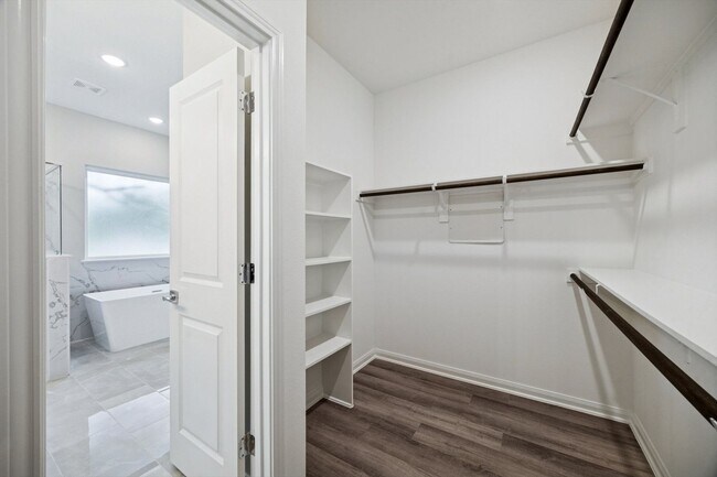 Building Photo - Brand New Construction in Clark Meadows!