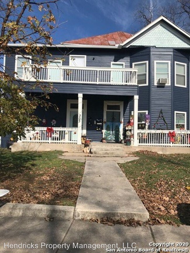 Primary Photo - 303 Florida St