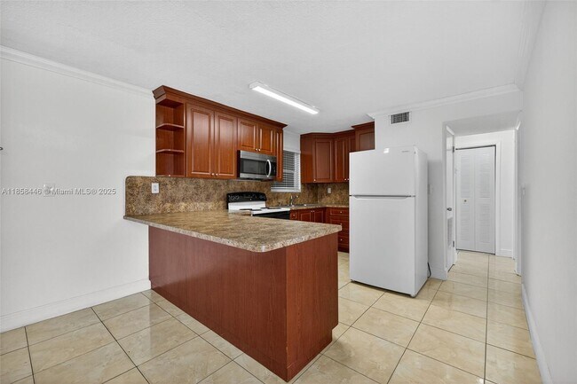 Primary Photo - 3501 W 11th Ave