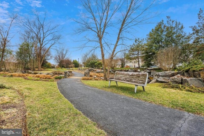 Building Photo - 42023 Spring Air Dr