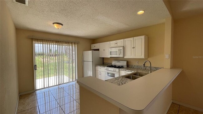 Building Photo - 241 Belvoir Dr