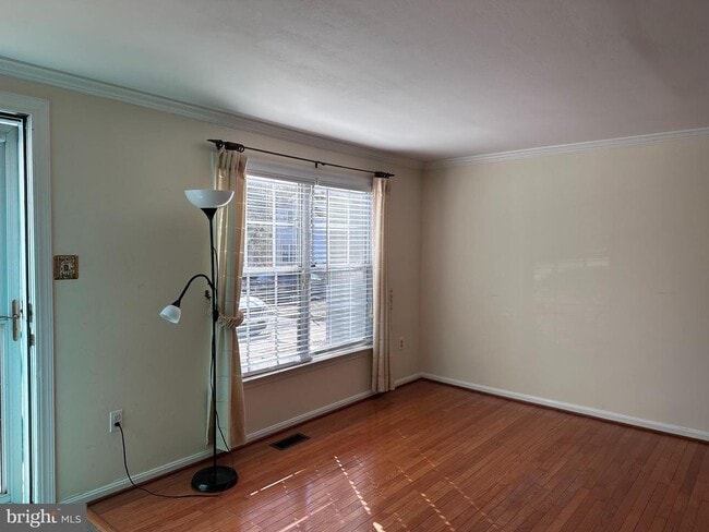 Building Photo - 10523 Polk Square Ct