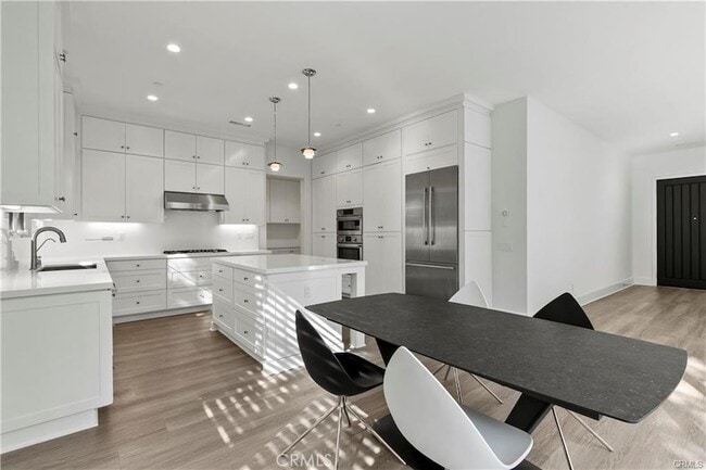 Building Photo - 112 Vigna