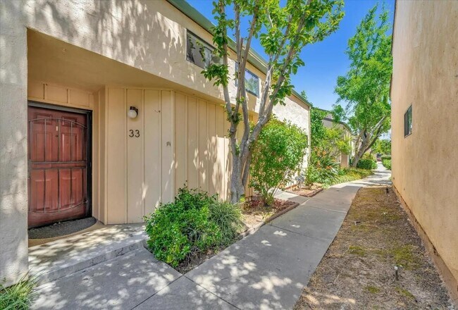 Building Photo - 8105 Kern Ave