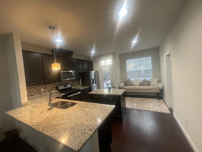 Building Photo - 10516 Seneca Falls Pl