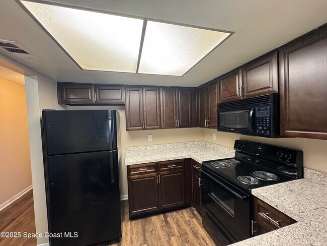 Building Photo - 2917 Regency Dr