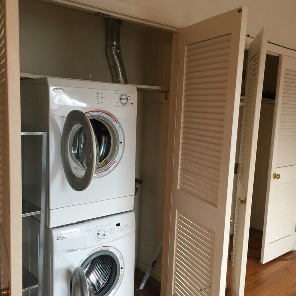 Washer and Dryer in C;pset - 560 S 3rd St