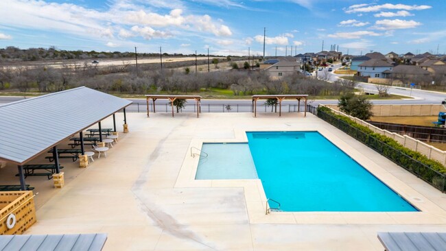 Building Photo - NW San Antonio Townhome in Hunters Ranch