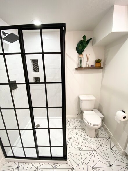 Building Photo - 7178 S 420 E