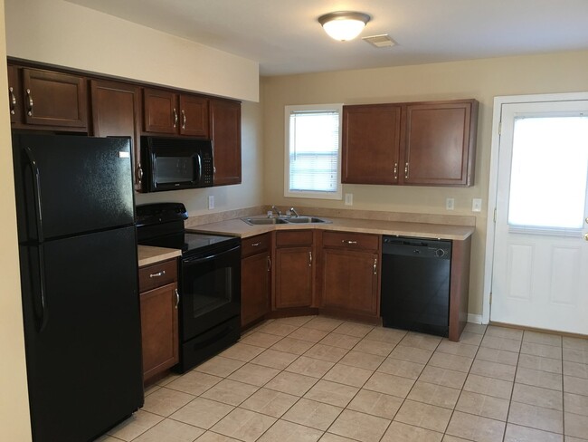 Building Photo - 793 D CHERRY BARK DR