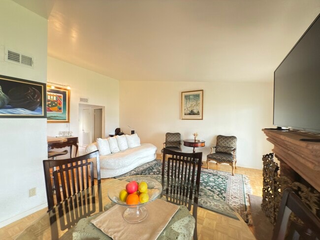 Building Photo - 2901 Central Blvd