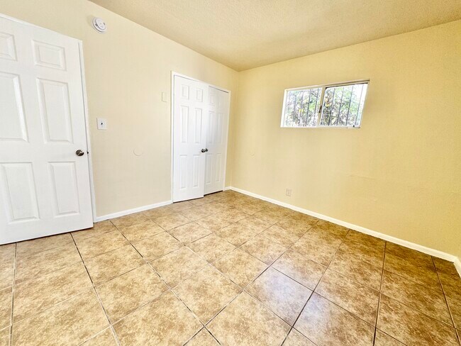 Building Photo - 2613 W Imperial Hwy