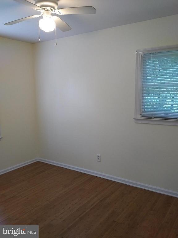 Building Photo - 9632 Leavells Rd