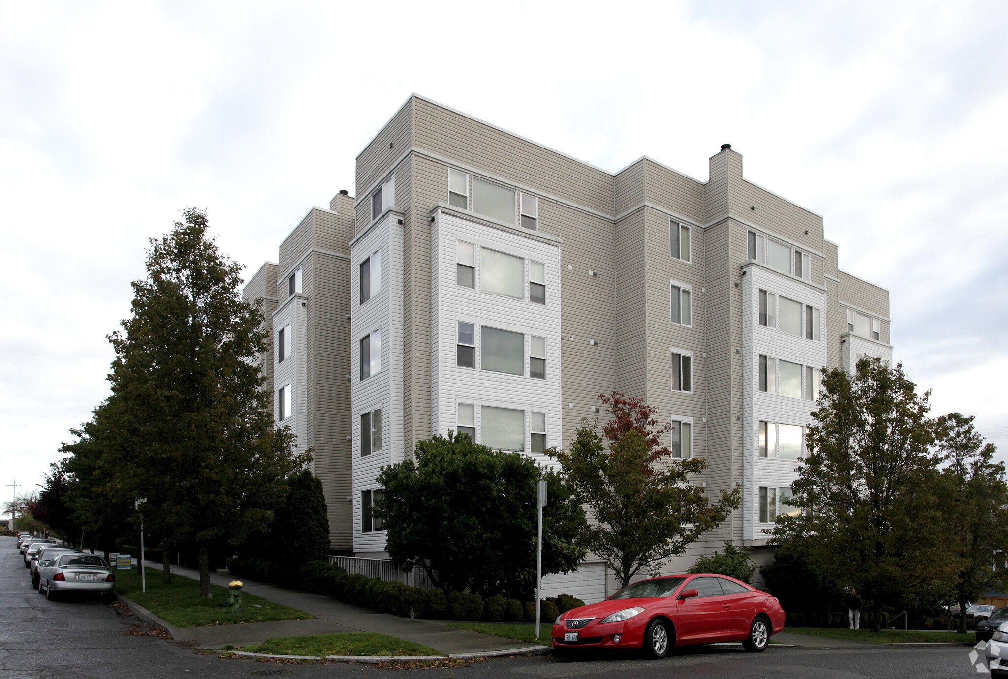 Building Photo - Alderview Apartments