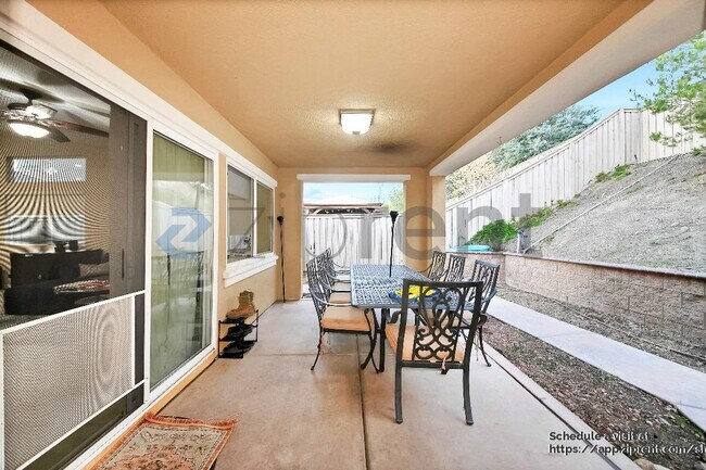 Building Photo - 34142 Dianthus Ln