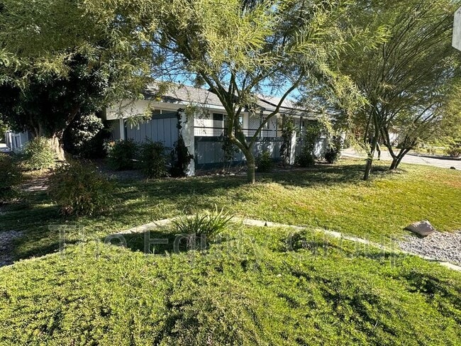 Building Photo - 1522 W Monte Vista Ave