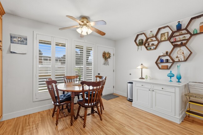 Building Photo - 5957 S Sultan Cir