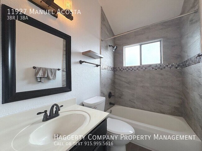 Building Photo - 11927 Manuel Acosta Dr