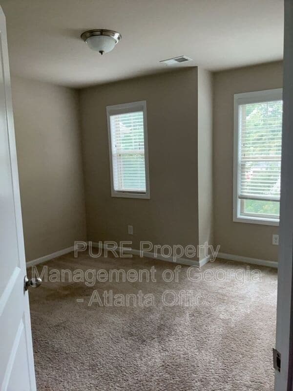 Building Photo - 175 Orchard Dr