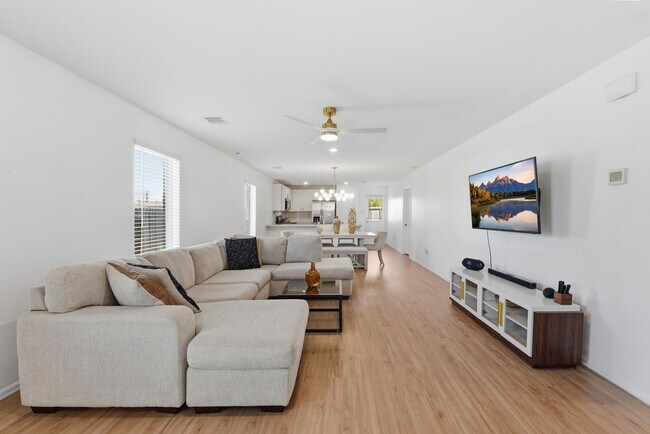 Building Photo - 14427 Woodcott Warren Wy