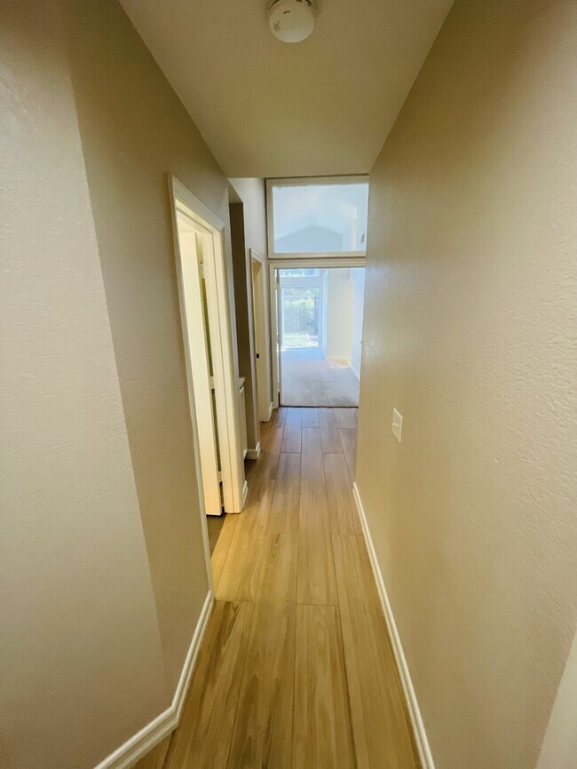 Building Photo - 28937 Biarritz Ct