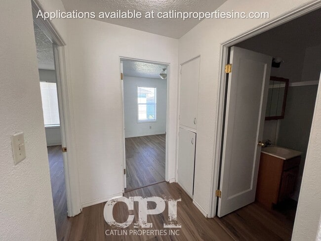 Building Photo - 1016 16th Ave