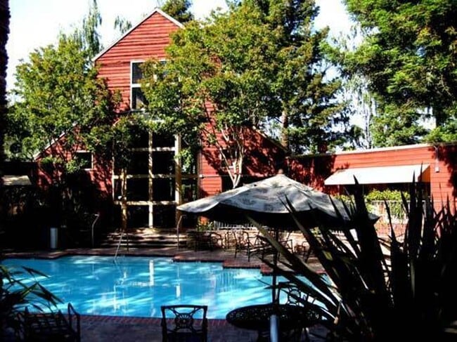 Building Photo - Deluxe Condo-2BR / 2BA near Santana Row/Santa Clara Valley Medical Center