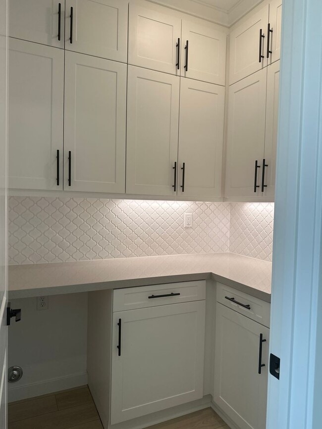 Building Photo - Have you outgrown the noise and the traffi...