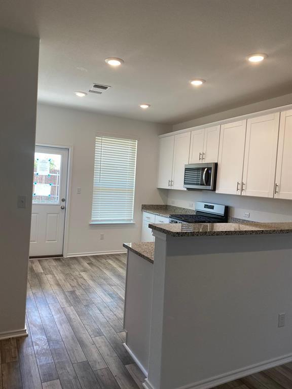Building Photo - 917 Duskywing Wy