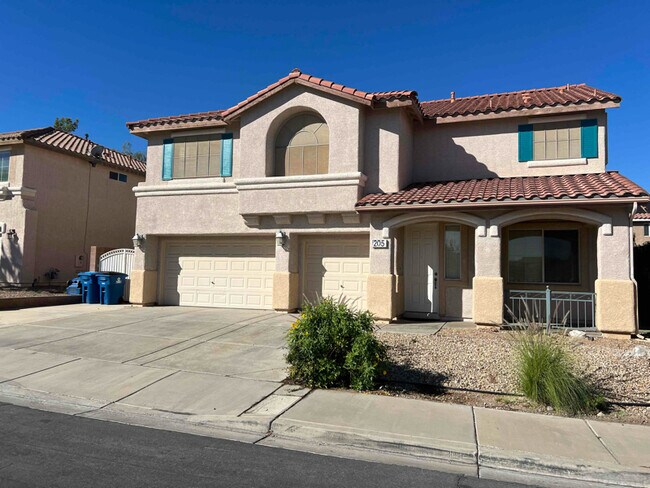 Building Photo - 205 Valare St