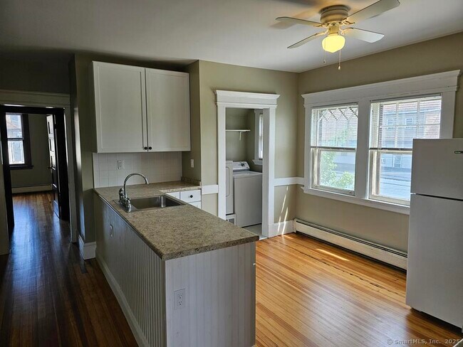 Building Photo - 169 Winchester Ave