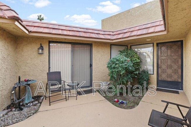 Building Photo - 68859 Paseo Real