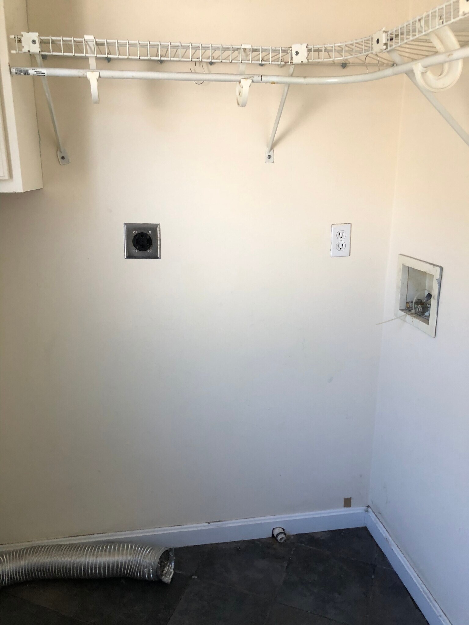 Building Photo - 829 Princeton Blvd