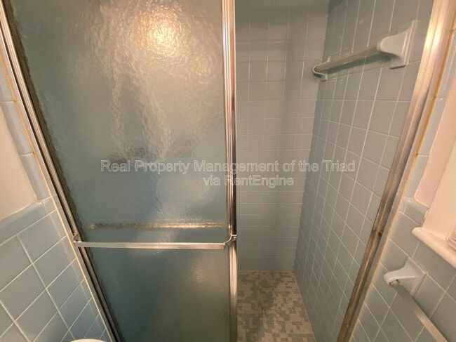 Building Photo - 926 Hilltop Blvd