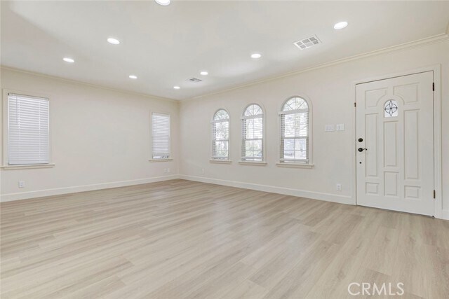 Building Photo - 5709 Beck Ave