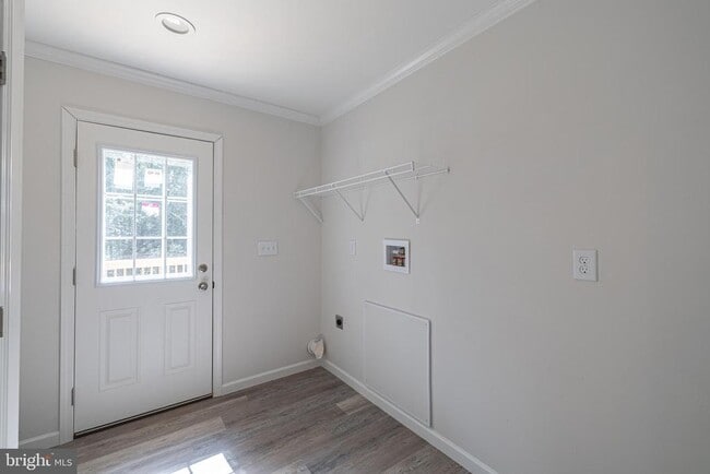 Building Photo - 307 Larkspur Rd