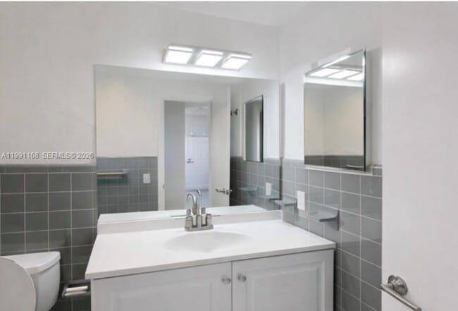 Building Photo - 462 Golden Isles Dr