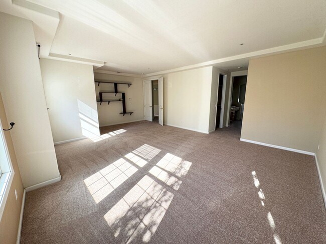 Building Photo - Perfect Shape Dublin Ranch Village Propert...