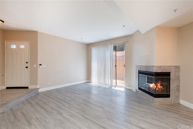 Building Photo - 13133 Le Parc Blvd