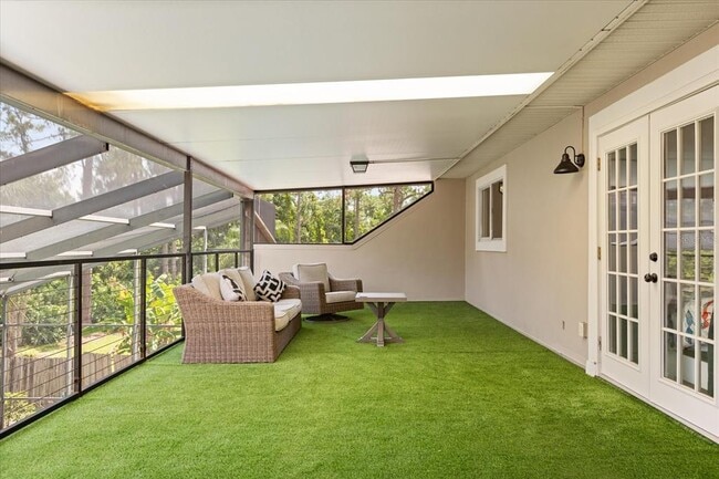Building Photo - 8800 Torey Pines Terrace