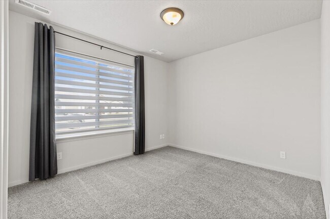Building Photo - 10201 N Belgrave Lp
