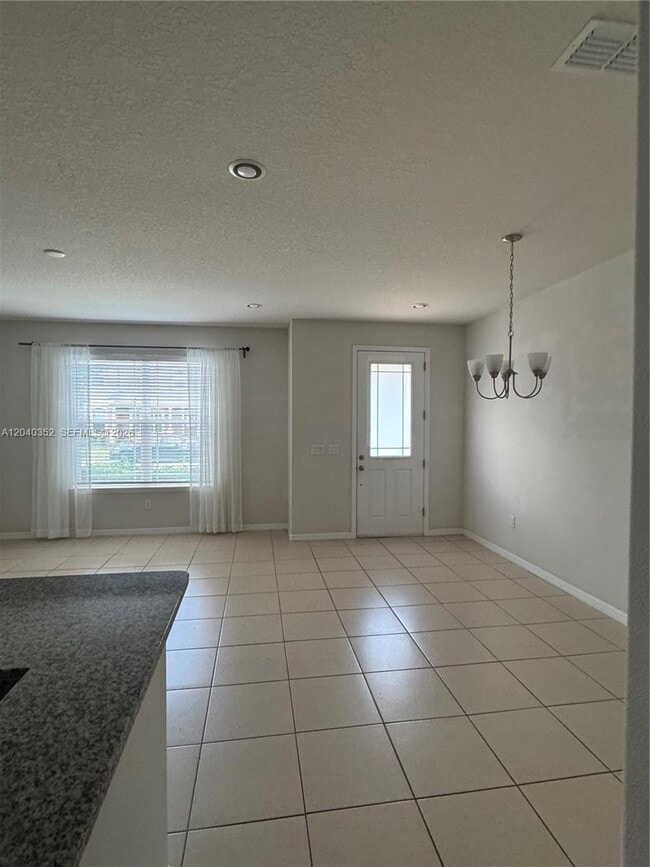 Building Photo - 2713 Giardino Loop
