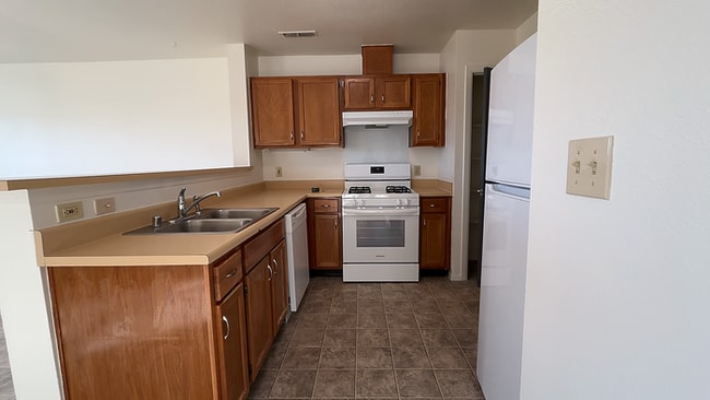 Building Photo - 1281 Dakota Dr