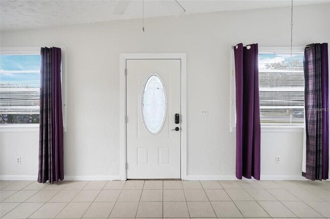 Building Photo - 107 Garrison Dr