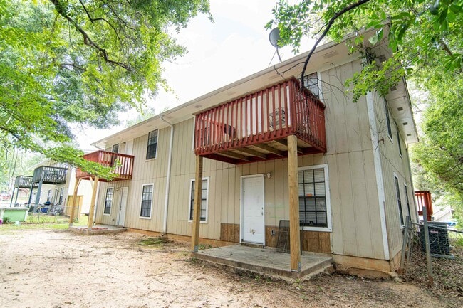 Building Photo - 1416 Charlotte St