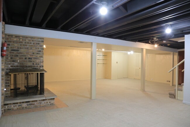 Building Photo - 3734 Morton Ave
