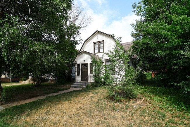 Primary Photo - MOVE IN SPECIAL $500 OFF FIRST MONTHS RENT...