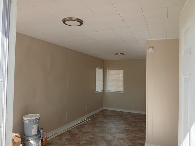 Building Photo - 4317 Byron Ave